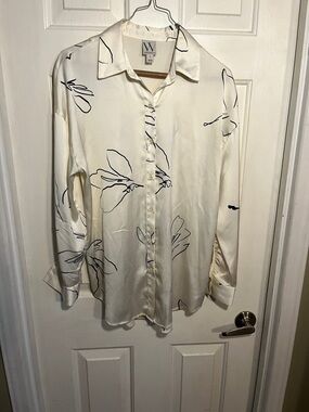 Worthington Cream Button-Down Shirt with Black Floral Outline